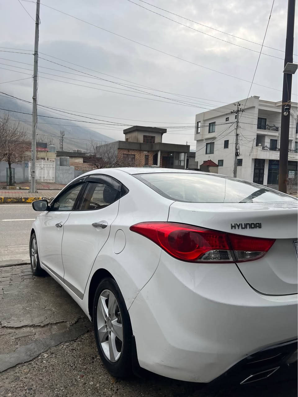 هۆندە ئەلێنترا مۆدێل 2014 
مەکینە بچووک مررغوب فوول 
 گێر ئۆتۆماتیک ناوزەرد سلایت جام کارەبای سوکان ڤۆلیۆم ویل کەپ 
***********
*********** سوران, أربيل
