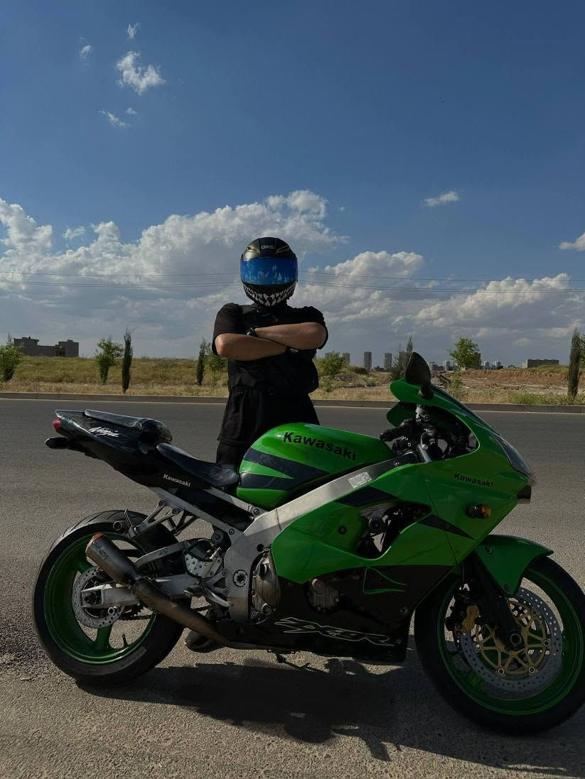 بيع او مراوس فىروشتن يان گورينةوة 

كاوسكي zx9r
موديل 2002
مكينه 900
باقي تفاصيل خاص أربيل, العراق


**إذا كنت صاحب هذا الإعلان وتريد حذفه لأي سبب، رجاءا أرسل رسالة إلى الدعم الفني**