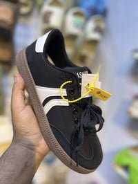 حذاء رجالي • مقاسات ٤٠-٤٥ • توصيل لجميع المحافظات