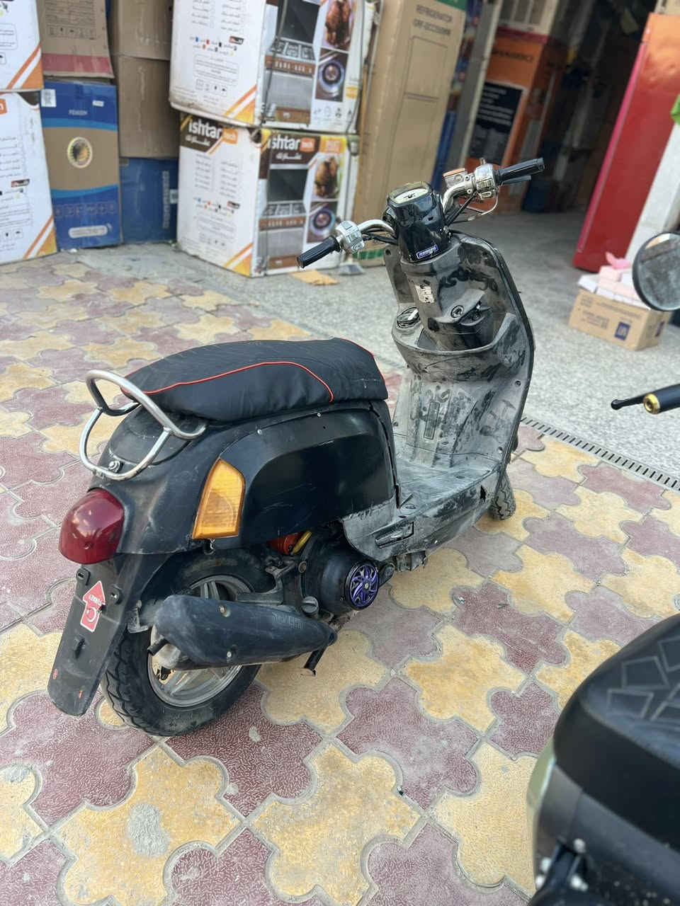 سلام عليكم ورحمة الله وبركاته دراجه بوليس دراجه كامله الله شاهد نكره سلف  كامله من اي نقص انكر سويج وروح وين متريد وياله رياضي دراجه مكينه برغي ممفوتح بيهه سعره425 وبيهه مجال حك الجيه فقط بكاني بغداد الجديده مجمع الزهور سريع محمد القاسم ***********
