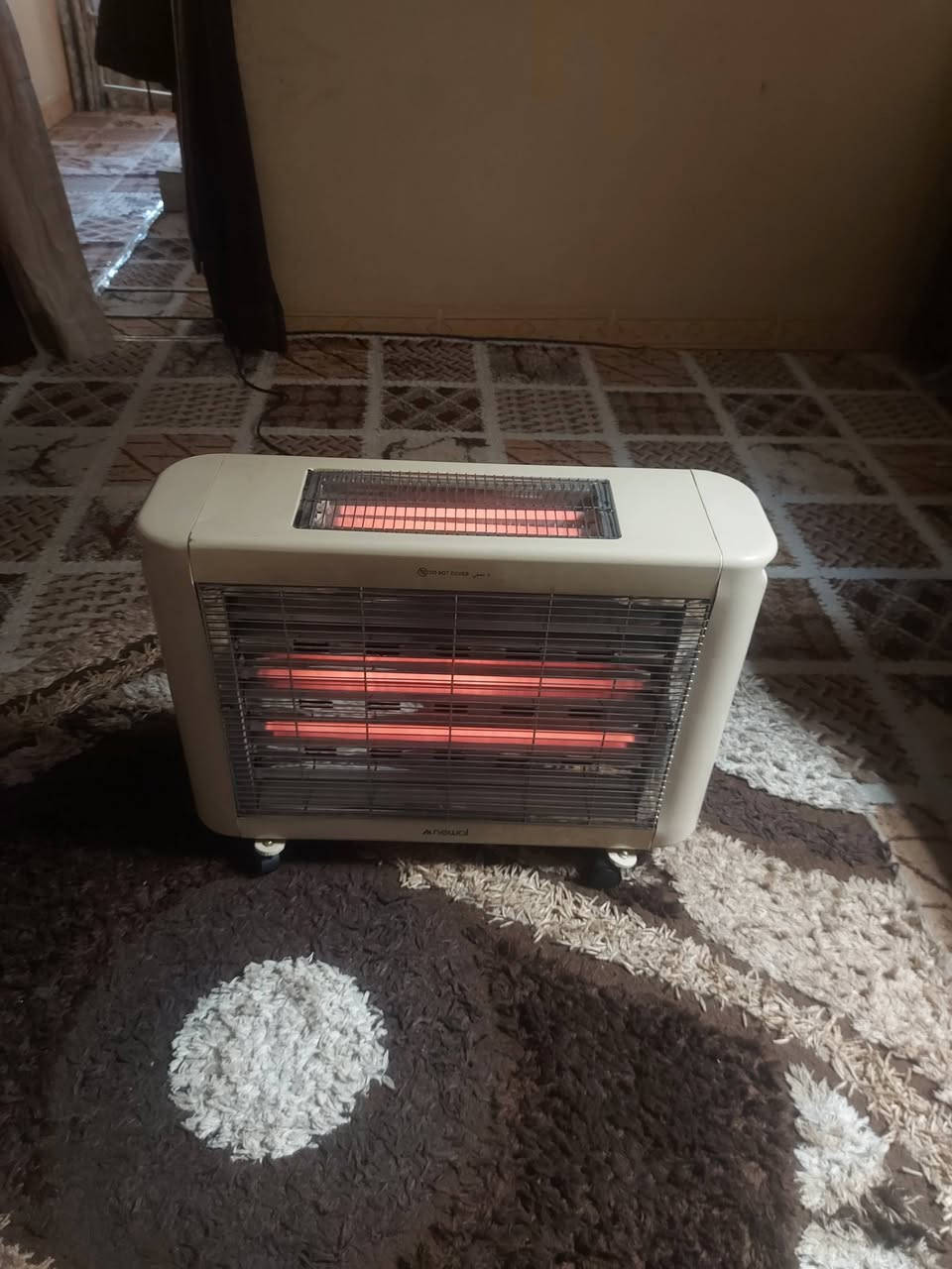 للبيع هيتر كهربائي يعلك ٢ فوق و٢ جوه سعره ١٥ السماح الاولى


**إذا كنت صاحب هذا الإعلان وتريد حذفه لأي سبب، رجاءا أرسل رسالة إلى الدعم الفني**