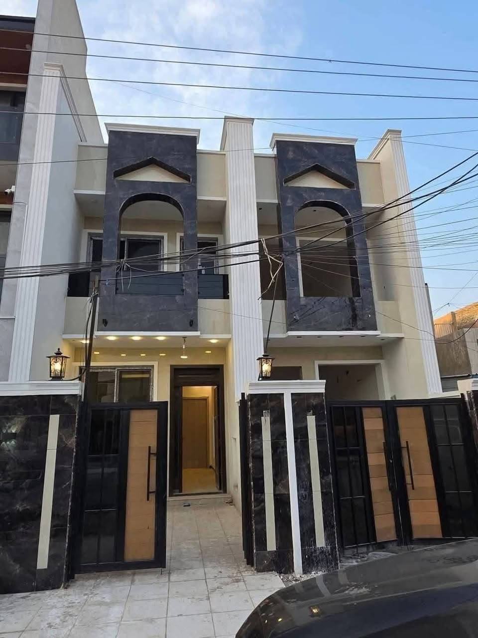 السلام عليكم
يعلن #مكتب_حمورابي _للعقار

تونات مساحة الواحد 100 متر للبيع واجهة 4 مدخلين

 كل دار يحتوي على هول صالة منور

 غرف نوم عدد3

مطبخ+خدمات عدد2

حي الجهاد ديوان المخابرات

للاستفسار ☎️*********** واتساب

نستقبل كافة العقارات مناطق حي الجهاد
