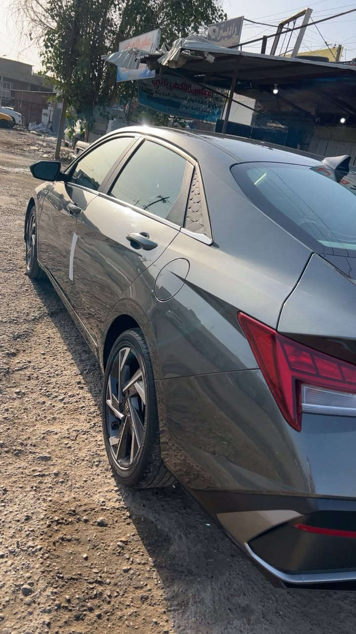 النتره موديل 2025 أمريكي حادثه جاملق وبنيد مبدلات ول باب مصبوغ سياره فول عده كشنات عاديه شاشه متصله بصمه فتحه ماشيه 7الف بدون رقم سعر145 رقم ***********
