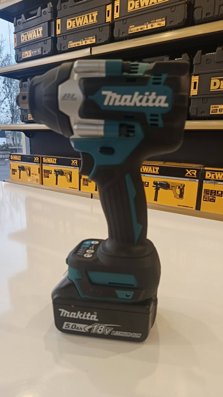 Makita
***********
