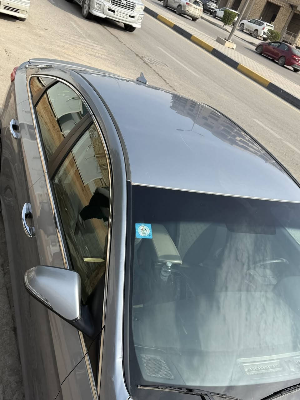 سلام عليكم 
سوناتا 2015
حادثها جاملغ خلفي على جهة السايق
فول مواصفات واحد على واحد ماعدا الفتحه
كشنات كهربايئه وتدفئه
بصمات بيبان وبصمة جنطه
تدفئه ستيرن 
رقم كربلاء تحويل مباشر 
مكينه gdi 2400 
العنوان كربلاء
السعر 118$وبيها مجال بسيط
للاستفسار الاتصال على هذا الرقم ☎️☎️***********
