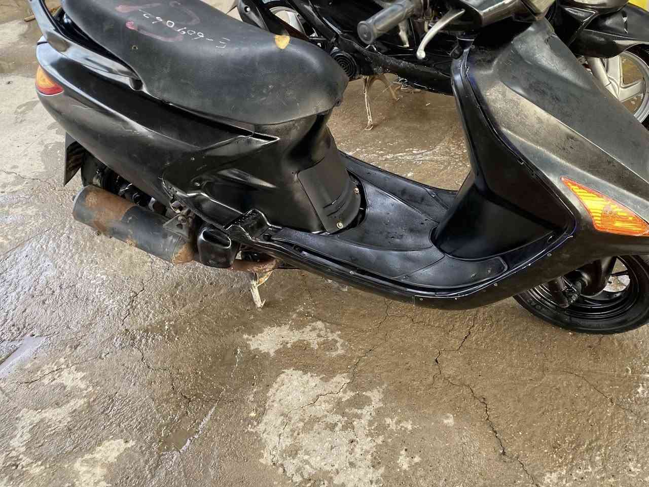 فراشه للبيع مكينه مجفته مره وحده الدراجه خير من الله الي مو شراي لا يتصل ***********
