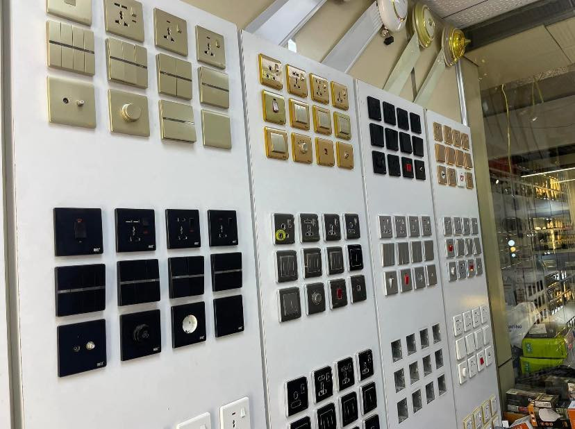 افخم انواع السويجات 
يوجد توصيل إلى بغداد 
وجميع المحافظات 
للاستفسار ***********
