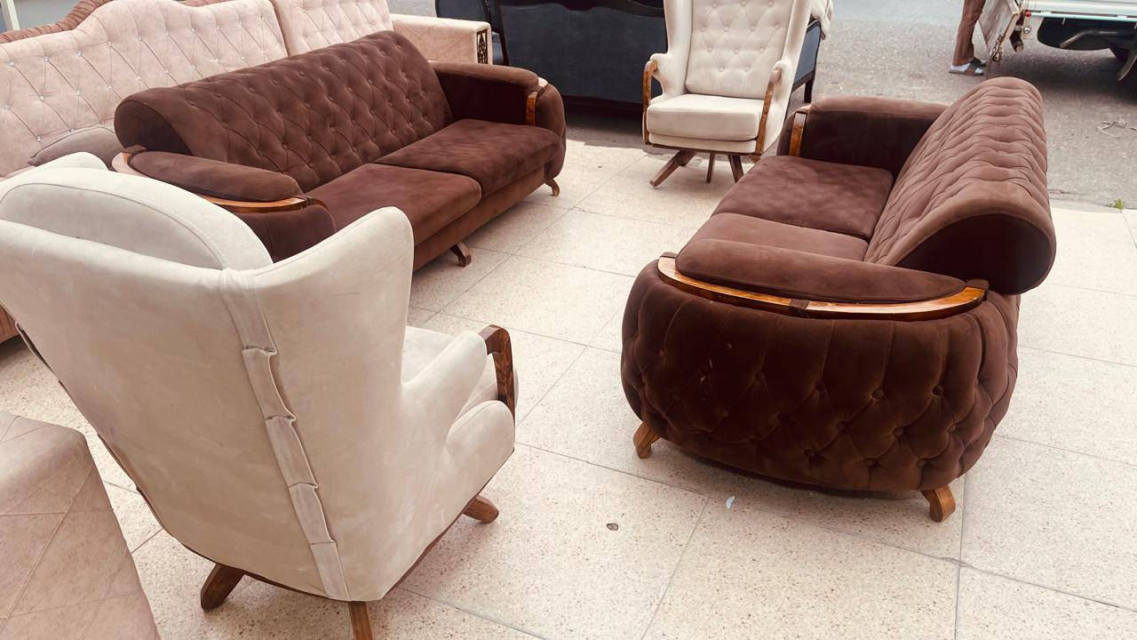 تخم 8نفر تركي. السعر 525. الف 
***********واتس اب 
العنوان فرمان بران قرب ماركت كيفار
