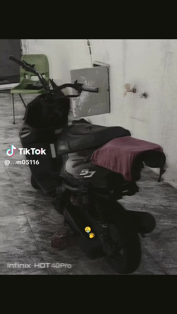 سلام عليكم هاي لتسعه للبيع محركه شغال بيه صوت كسن خفيف رايده 125 وبيه مجال ***********
