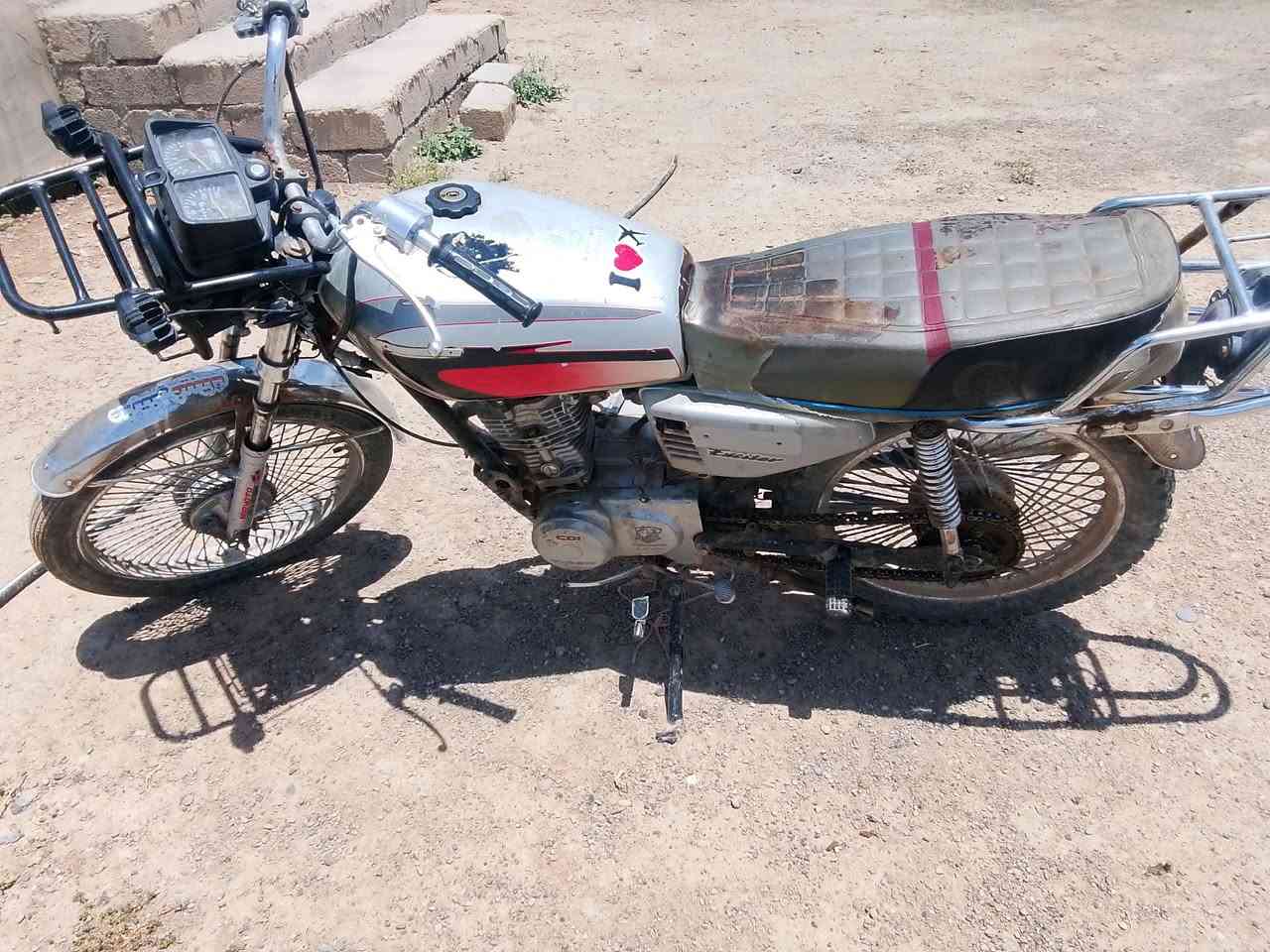 موطور تايگر موديل ٢٠١٨ للبيع السعر ٣٠٠ وبي مجال الشراي يجي خاص او يتصل على الرقم)(***********) وحياكم الله
