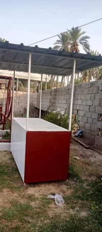 ميز حديد • جديد • ٣م طول