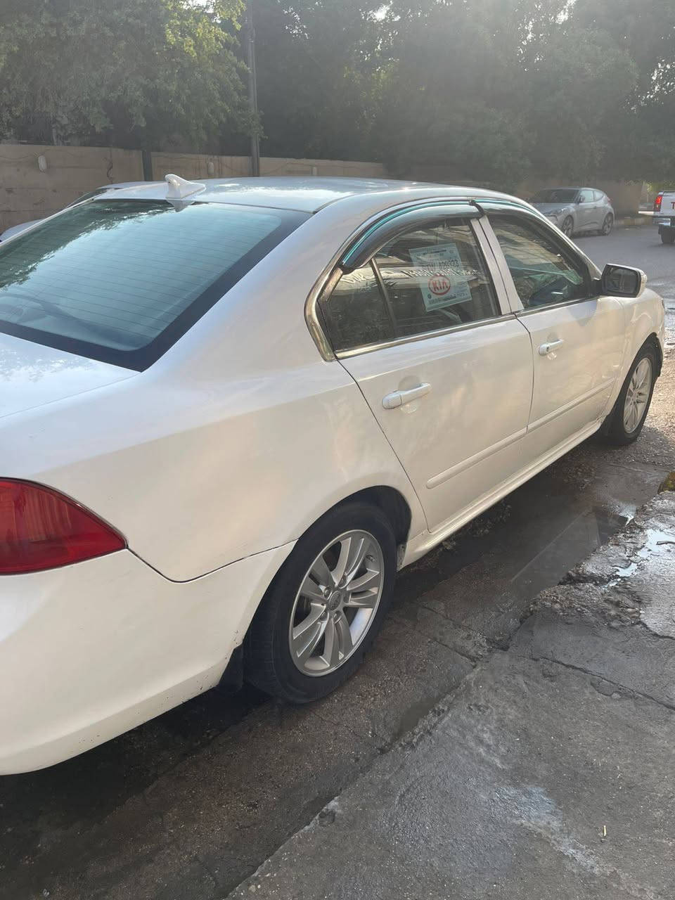 السلام عليكم كيا اوبتما 2009خليجي تبريد شغال محرك ٢٠٠٠ جديد سيارة مكلوبة ومشتغليهة شغل حلو  سيارة جاهزة رقم ديالى دولي بسمي سعر 80 وبيها مجال للشراي مكان السياره ذي قار الرفاعي للاستفسار ***********
