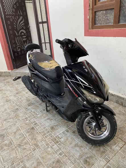 سلام عليكم دراجه ماكس للبيع بوشه 49 بلاد السعر 475 اللي يريد يتصل هذا رقمي(***********)
