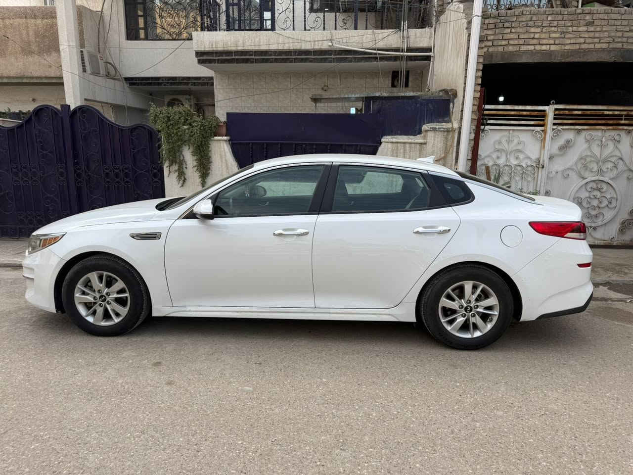 السلام عليكم

اوبتما وارد امريكي2019 
ماشية 60 ميل
صبغ بنيد فقط
فئة fe

السعر 133 ورقه

مكاني بغداد الشعب
***********
