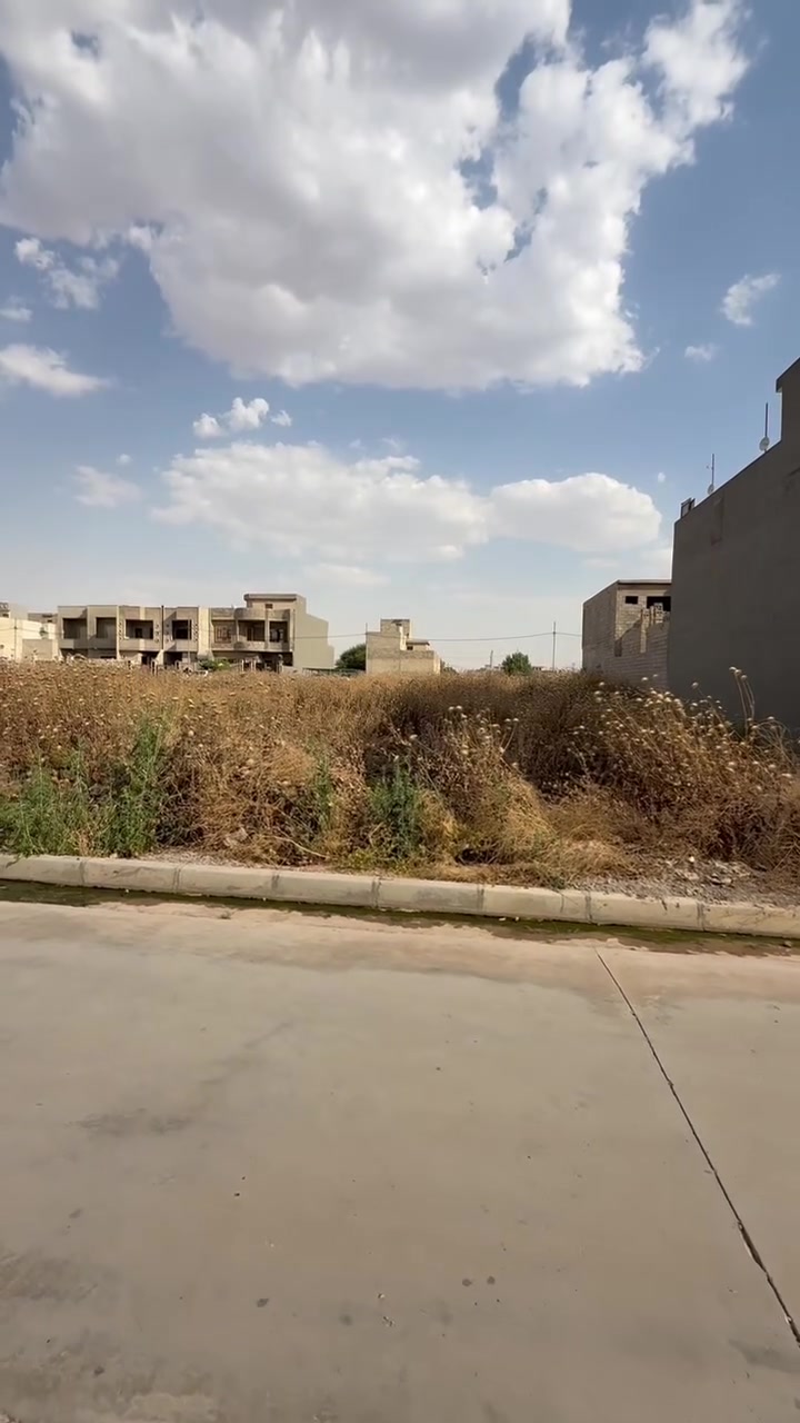 ارض للبيع  🏜
موقع مميز 
مساحة الارض  250متر
مطلوبه للبلديه 53 مليون

موقع حي الشيماء 
خلف جامع سعاد

 واجهه 10
عمق 25 

ملاحظة 

الارض ملك صرف📜

شرط التحويل 

#مكتب_ نخلة الخليج

للتواصل والاستفسار : ☎️📞

***********

*********** 

عنوان المكتب

الموصل شارع كركوك يارمجه الشرقيه قرب مدخل الثاني

#عقارات_نخلة_الخليج
يوجد لدينا مقاول و كادر 
 بناء و مقاولات و اشراف هندسي  

#عقارات

#عقاراتي

#عقاري
