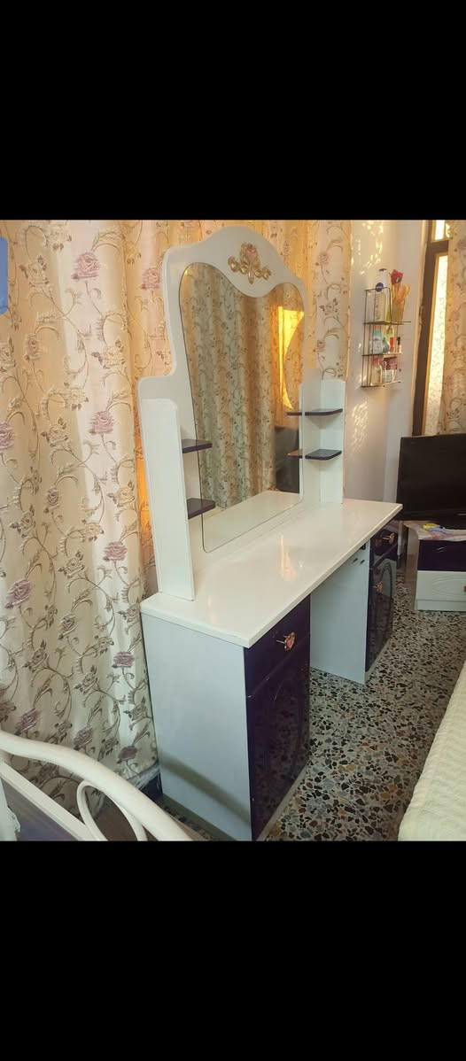 غرفة كاملة ميلامين مع ميز تلفزيون بالزعفرانية


**إذا كنت صاحب هذا الإعلان وتريد حذفه لأي سبب، رجاءا أرسل رسالة إلى الدعم الفني**