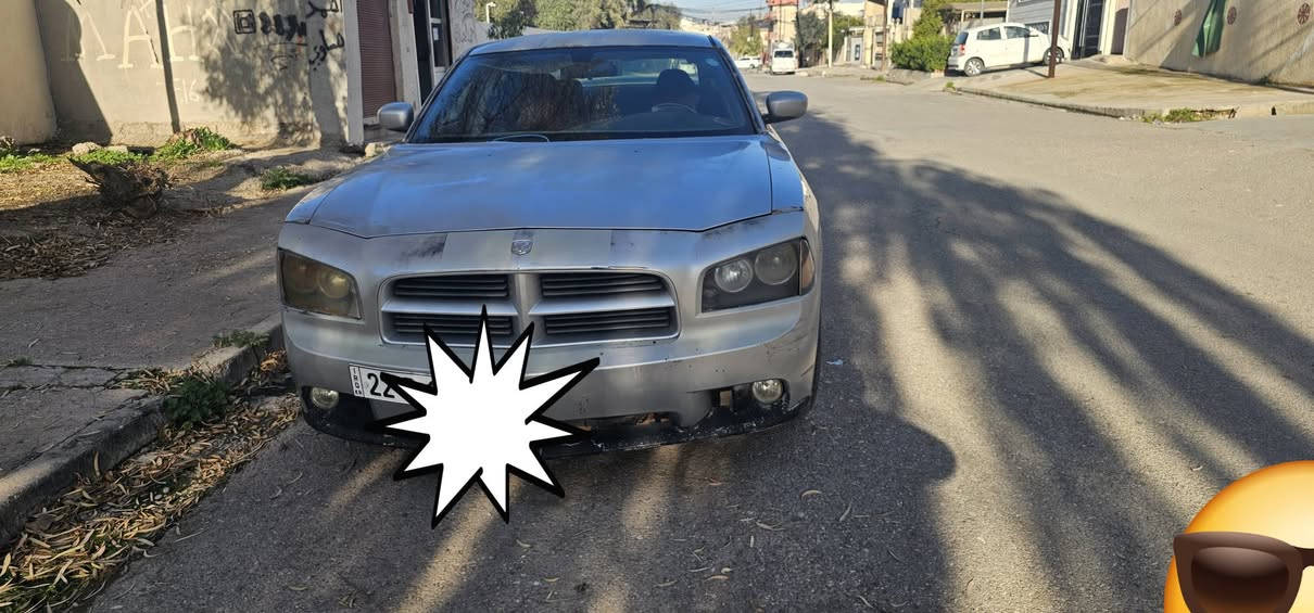 جارجر 2007
بيها صبغ قطعتين ونص بدون دواخل .محرك 3500
رقم اربيل السيارة ب اسمي
***********
