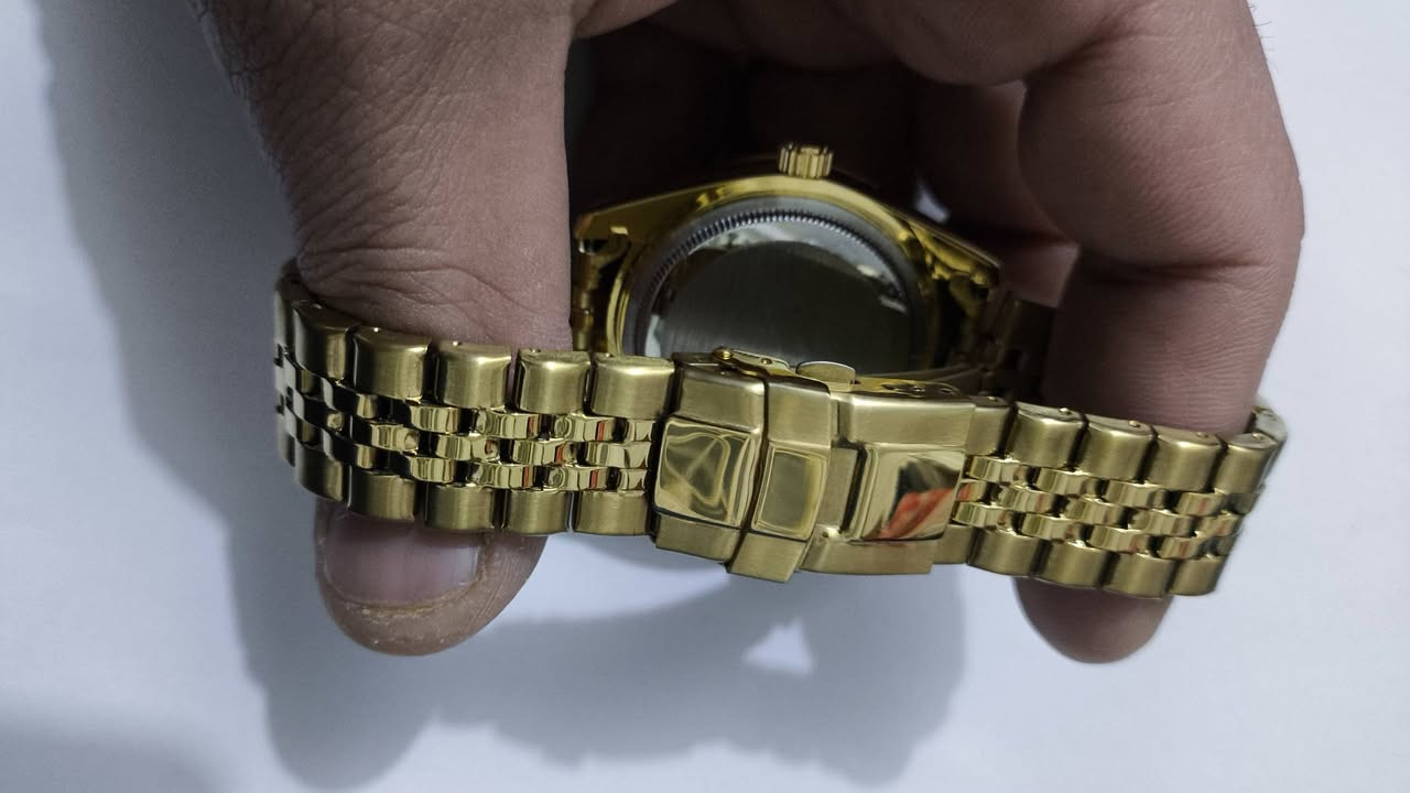 ثقيل ضد الماء على اول تم ب15 الف موجود توصيل لكافة المحافظات 5 فقط


**إذا كنت صاحب هذا الإعلان وتريد حذفه لأي سبب، رجاءا أرسل رسالة إلى الدعم الفني**