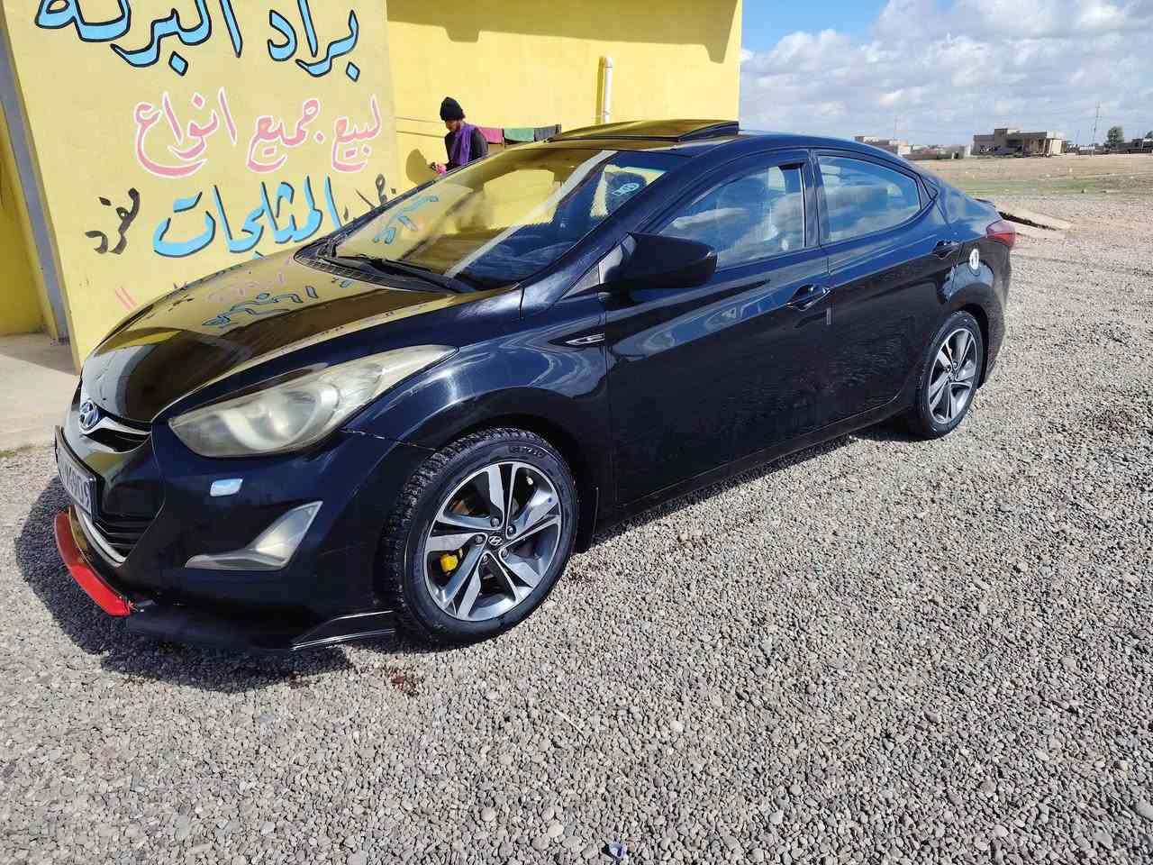 السلام عليكم
سياره الانترا أدوات 2016 للبيع السعر 45 وبيهه مجال شي بسيط سياره جاهزه ماتصرف عليهه غير الدهن البانزين للاستفسار والاتصال على الرقم التالي ***********
