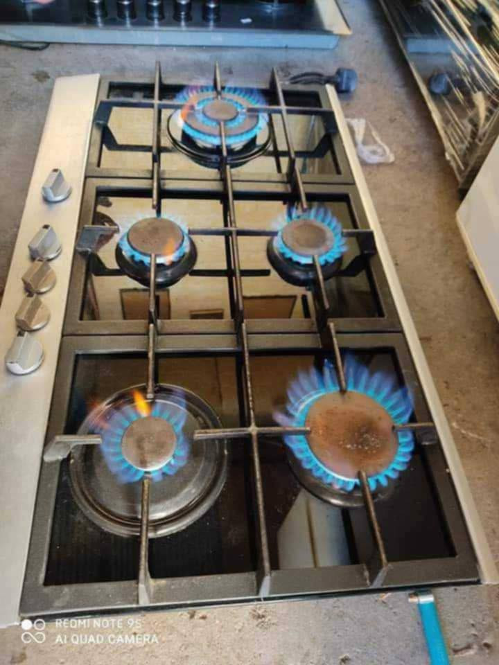 ورشة ابو آيه لصيانة الطباخات 
للاتصال ***********
