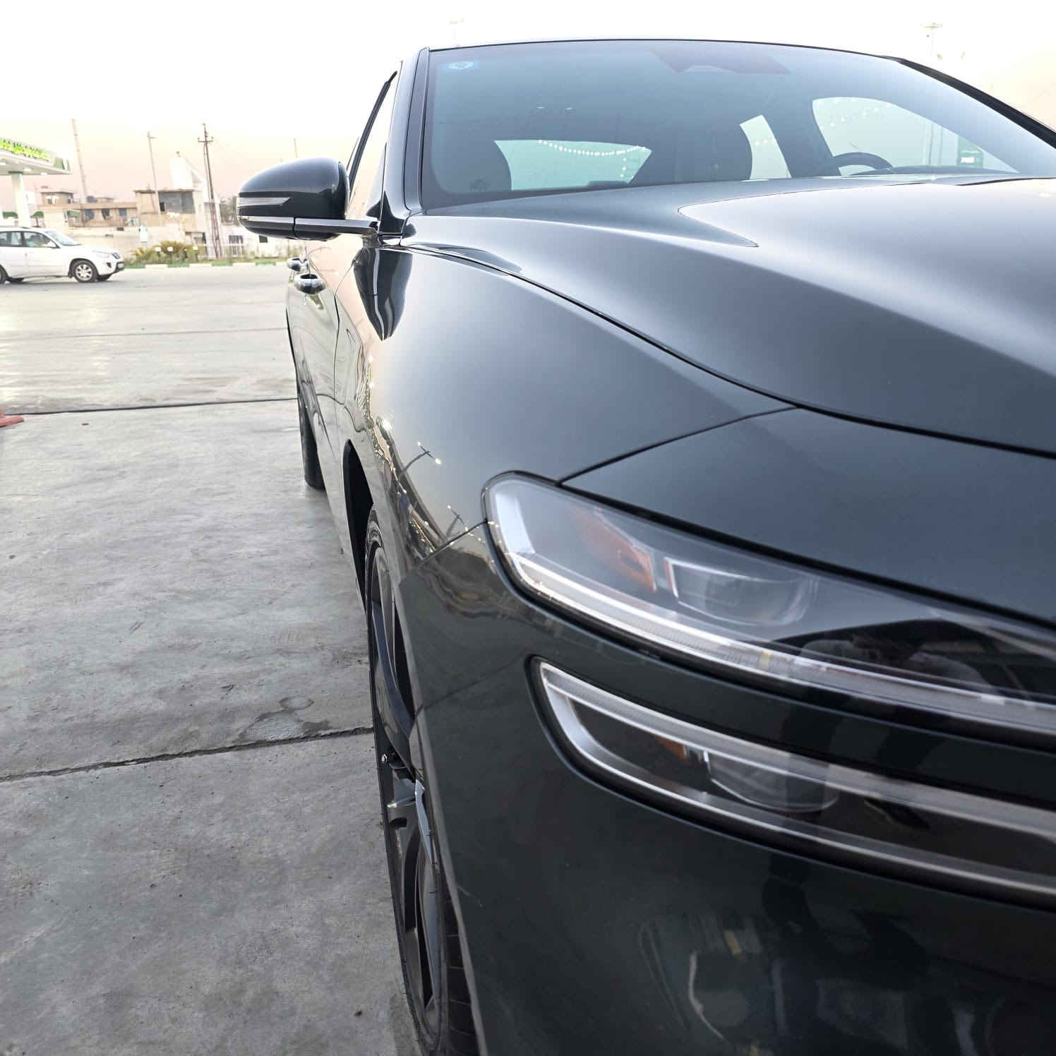 جينيسيس g70 genesis
وارد موديل 2023
V6 twin turbo
ماشيه 50
لون زيتوني 
مرقم بغداد بسمي 
حادث سياره جاملغ امامي  وصبغ نص البنيد وبارد باب الخلفي 
بدون ايرباك 
فول مواصفات بانوراما رادر اماي خلفي جانبي نقط عميه تدفئه وتبريد بلكشن سستم صوت هارمن كاردن كشن ميموري شاحن وايرلس اهتزاز الستيرن للتحذير خمس وضعيات قياده تشغيل عن بعد اوتوهولد وجميع الشبابيك اوتوا ونضام ترحيب شعار سياره ع الكاع 
مكاني بغداد رصافه 
السعر 230
KMTG54TE4PU119494
*********** رقم صاحب السياره
