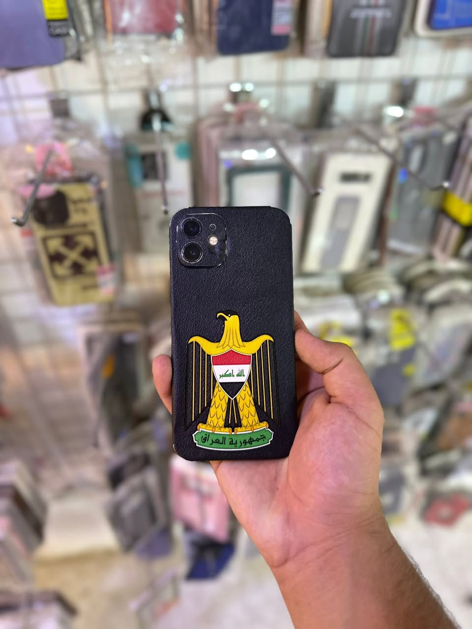 للبيع ‏iPhone 12
الجهاز وتر ممفتوح
فقط الظهر مكسور ومغلف
وبي صفار بشاشه 
ضربه شمس
ذاكره64
بطاريه 75
الجهاز كله شغال 
كامرات صوت 
سبيكر 
نضافه85
السعر 215
للستفسار ***********
العنوان صلاح الدين تكريت
