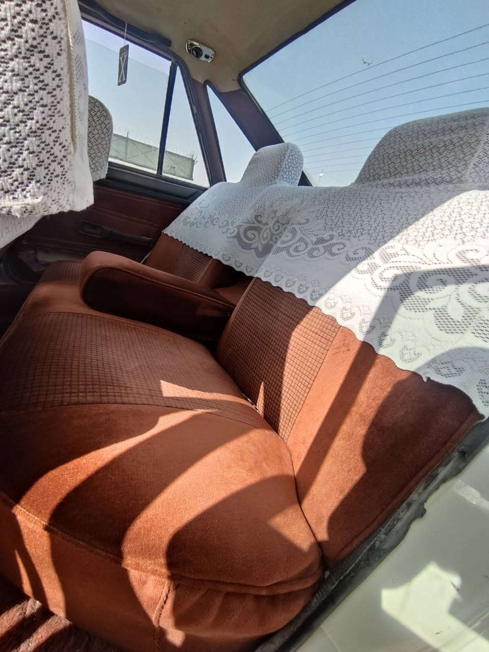 ادوات ادوات ادوات
بدون گصة 

للبيع أو المراوس حسب القناعة سيارة فولكس واجن موديل 1987 (برازيلي) السيارة غنية عن التعريف ونظيفة ومثل ما موضح بالصور

البدي نصبة حلوة وتخبل عدل وما بيه صبغ أو حوادث مجرد طخات بسيطة مال عمرها

ويلات بلادية الأصلية ونظيفة كلش

المكينة والكير بلاديات مكينه ناعمه وكفاله من كلشي وكير ناعم ومكفول

الدواخل بلادية ونظيفة والدشبول نظيف 

الكهربائيات كلها شغالة لايتات وشطحات كلها شغالة 

للملاحظة

السيارة مال جنّاي متعوب عليها دگ سلف وتوكل ما تحتاج تصرف عليها ربع 

السيارة معروضة 17 وبيها مجال للشراي 

مكاني النجف 

***********
