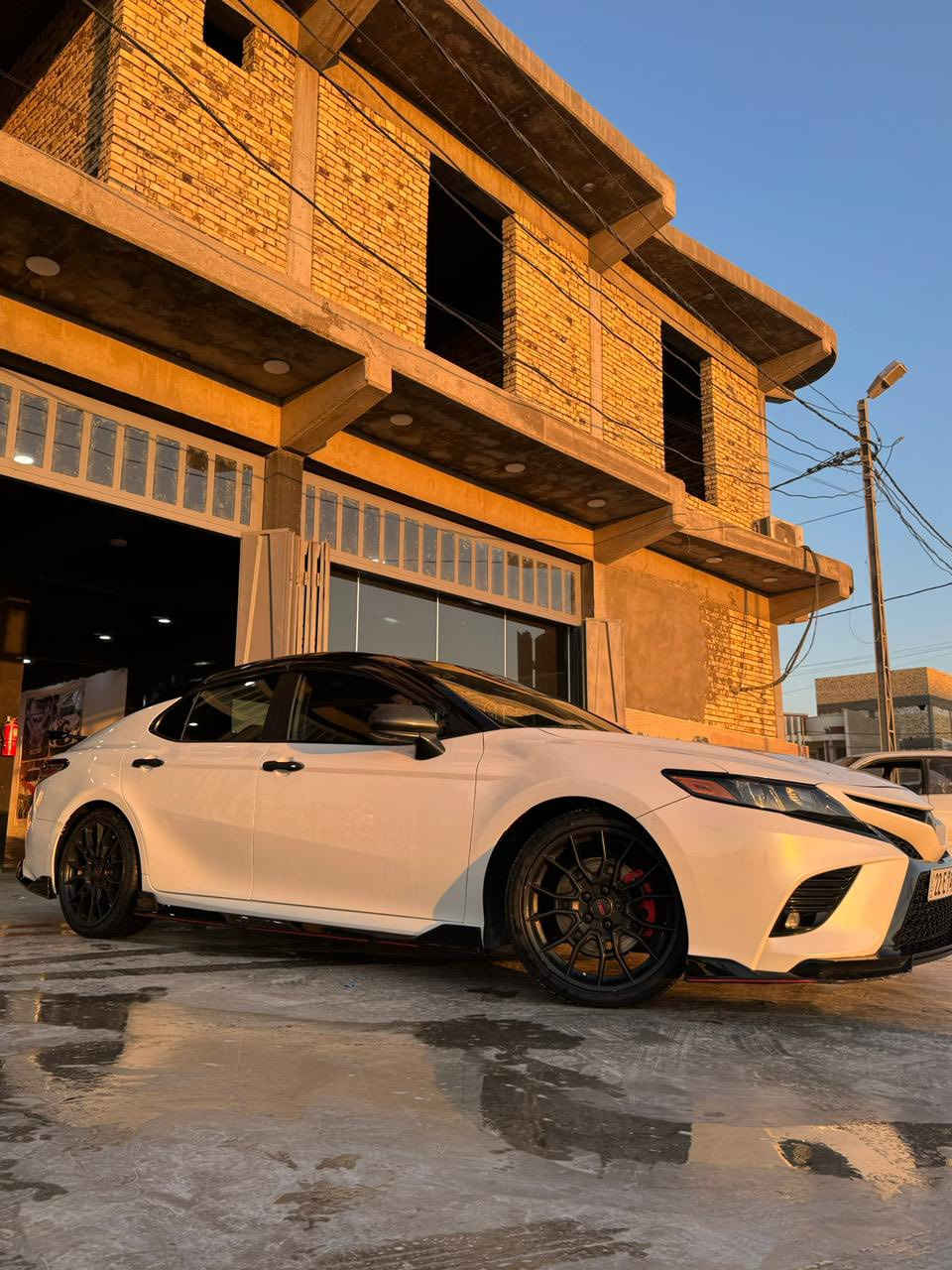 السلام عليكم
بيع او مراوس 
كامري TRD رياضي 

موديل 2020 
حجم المحرك v6 
عليهة تزويد من امريكا
ستريت بار من امريكا
عليها اكس بايب من امريكا 
وعليهة اضافه شوته رياضي من امريكا 
وعليهة برمجه من امريكا 
تو كلر بلاد اسود السياره 

السيارة ماشيه70 الف 
السياره بدون نقص 
مابيهة اي نقص من حداديه وتايرات 
داخلهة وخارجهة كلش نضيف 
 جاملغ السايق كلير من امريكا فقط بدون فتح 
السياره كل ايرباك بيهة سليم بدون دواخل 
السياره جاهزه وكلللش نضيفه 
متواجد خاص واتصال ع الرقم ***********
بيع او مراوس بجارجر سكات  او موستنك gt 
السعر 255 بي مجال 
صور الحادث مرفقه بالصور
