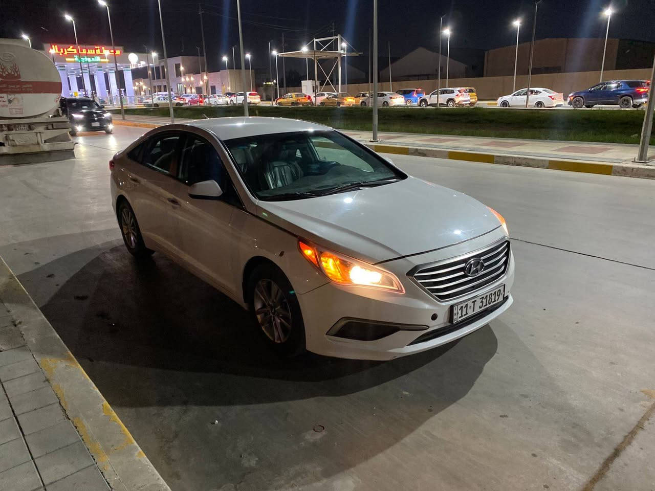 من رخصه الادمن
سوناتا 2017 للبيع 
المواصفات العديه 
السياره نضيفه كلش 
GDi 2400
ماشيه 118 
بيه نواقص كلش بصيطه 
حادثه كلش بصيط 
السعر 135 
لحد يكسر بالسياره فدوه 
مكاني كربلاء 
واتساب ***********
