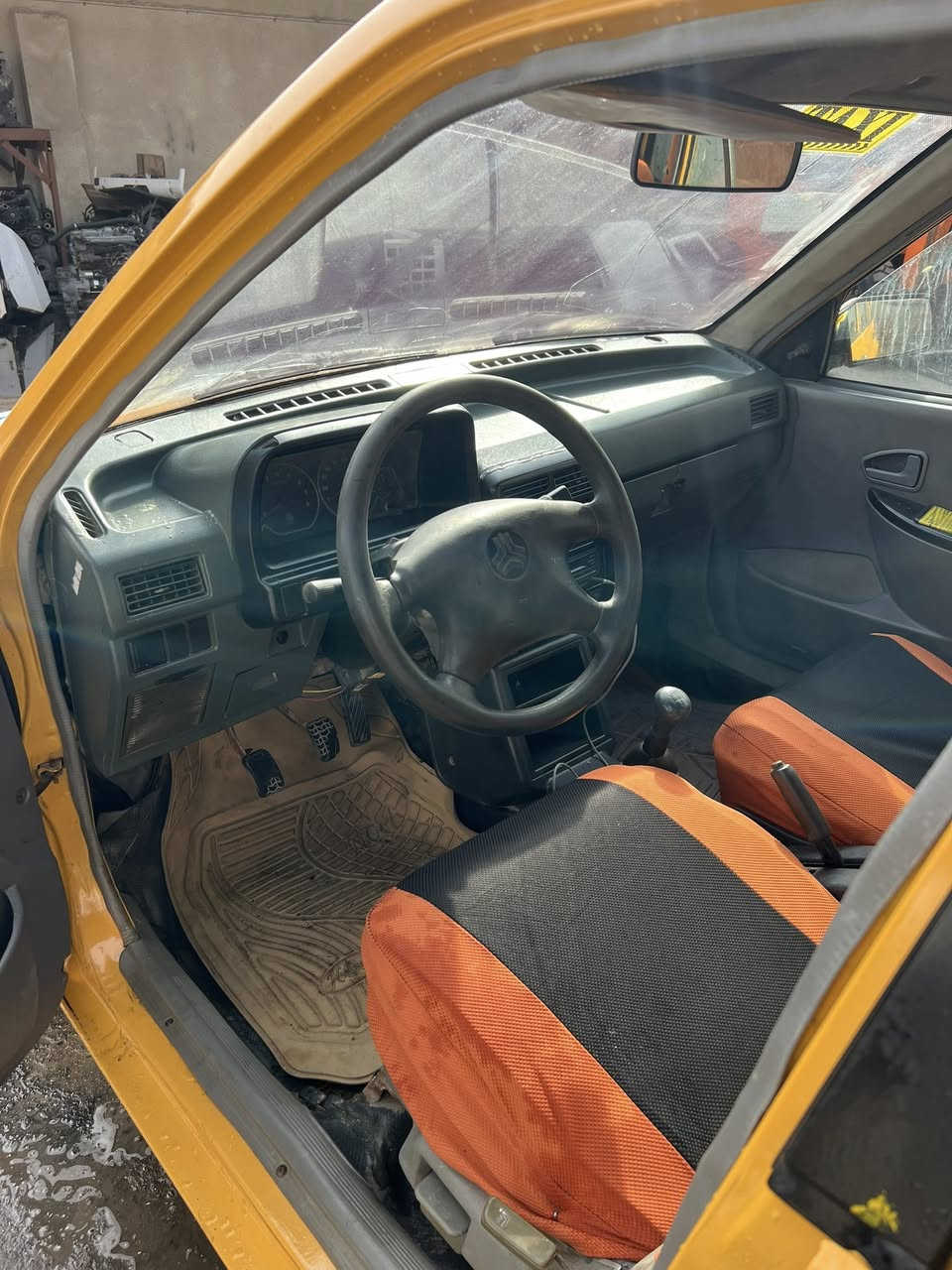 سايبا 2010مكينهً كير نضيفات جاهزه سياره عوزها فقط دبلات اماميه سنويه منتهيه راعيها موجود تحويل مباشر مكاني بصره جمعيات سعرها 18ومجال كلش قليل رقمها ***********
