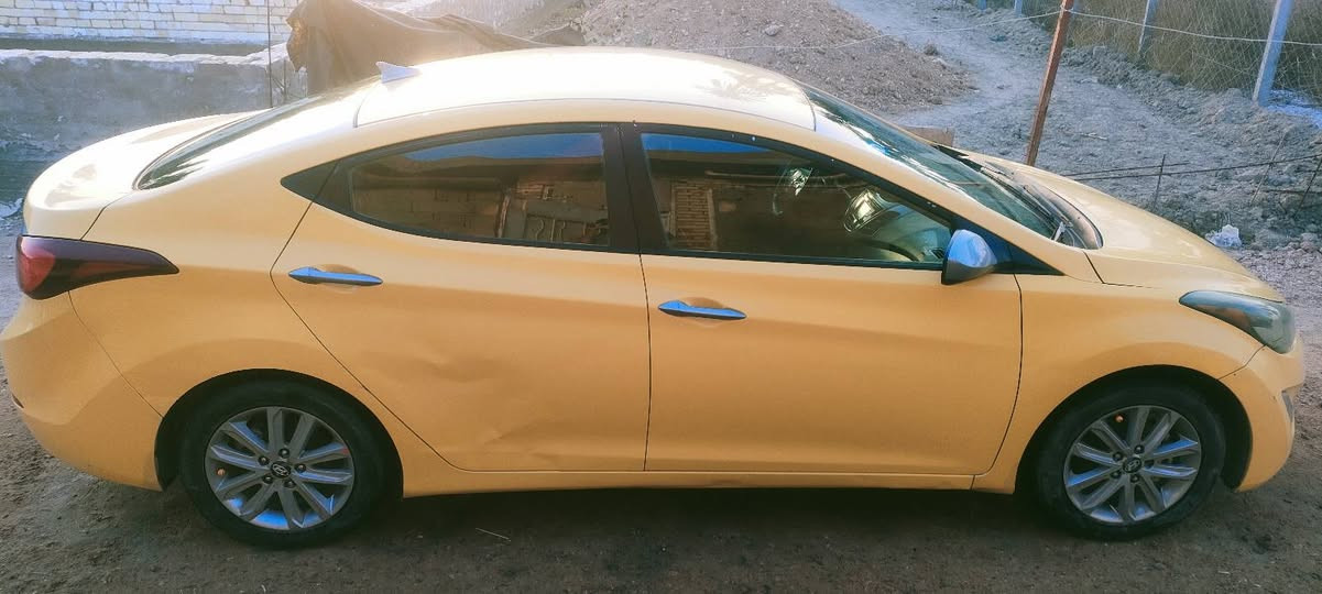 السلام عليكم النترا 2016 للبيع بأسمي رقم بغداد انگليزي 
وارد امريكي تبديل بنيد بدون دواخل وبيه بارد قليل  بالباب الخلفي مكينة 1800دوش مصفرة هيئة وغرامات 
السعر 110وبيه مجال قليل 
المكان كربلاء
***********
