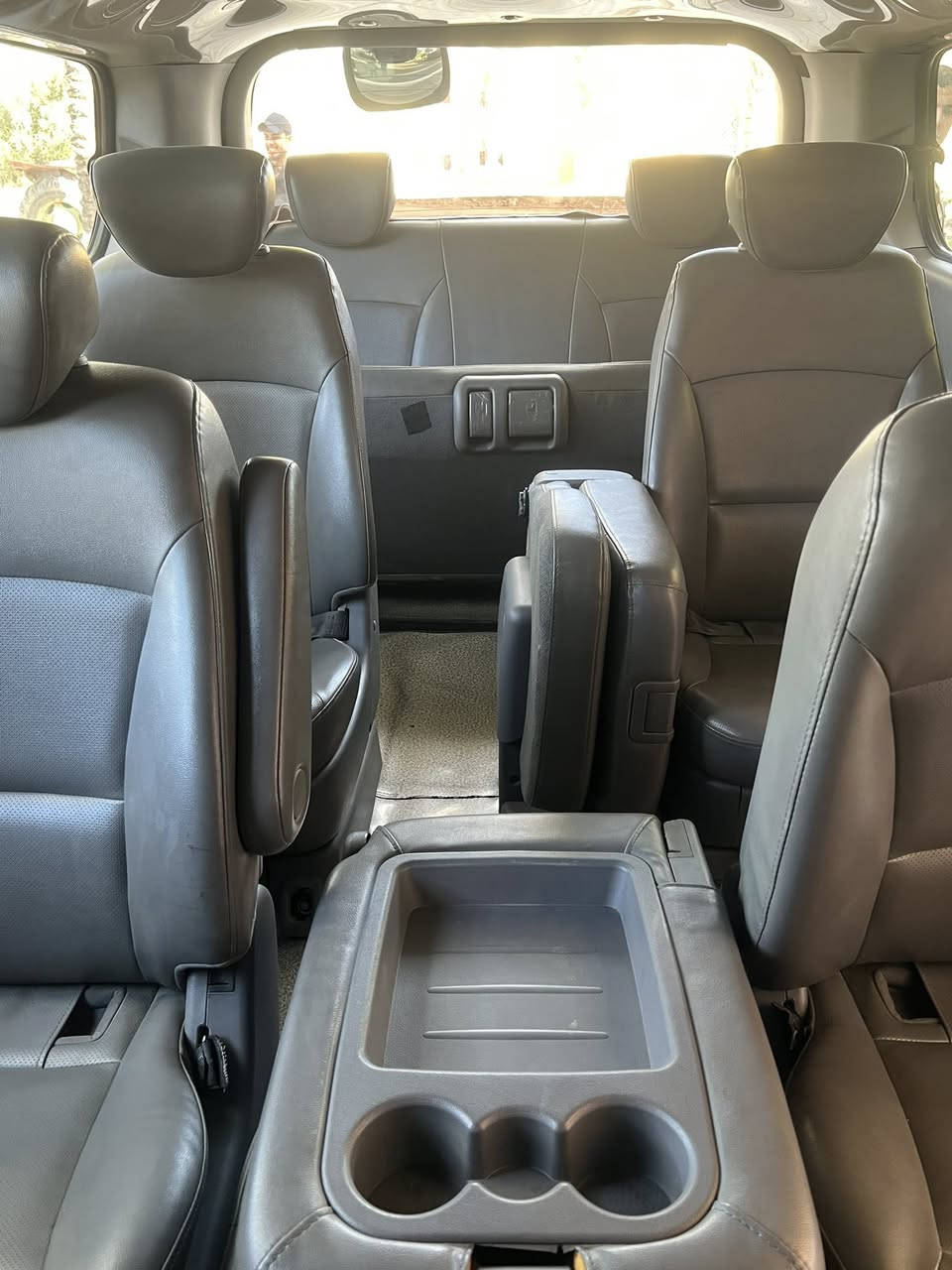 سلام وعليكم ستاركس 21اصل كفاله عدا باب السايق رش كوريه سياره جاهزه من كلشي مكينه بل جيس بلاديه تخم تاير بك 20ويل في ايبي سعر 290وبيه مجال شي بصيط ***********
