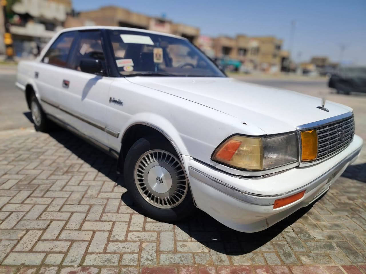 سلام عليكم سياره هارتوب موديل ١٩٩١ رقم بغداد تبريد شغال مكينه ثنين ونص بطه گير ومكينه جديد قطعتين صبغ جاملغ خلفي وبگلايتات زوج هديه مع السياره سنويه ٢٠٢٧ السياره بأسم جاري السعر ٥٠ ورقه وبيهاا مجال العنوان بغداد مدينه الصدر هاتف ***********
