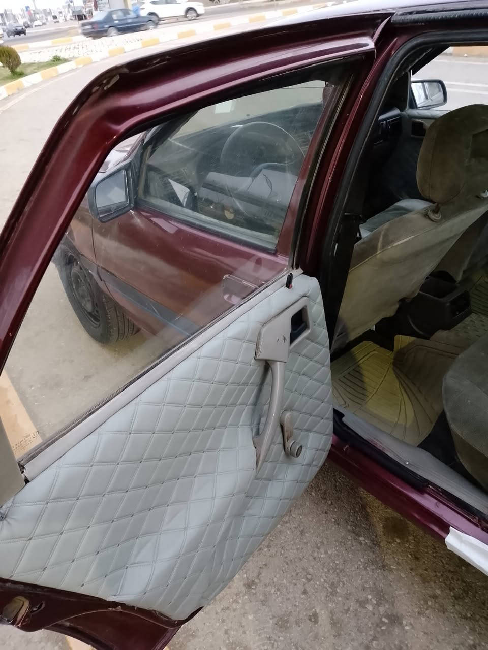 سلام عليكم للبيع اوبل فكترا موديل ٩١ مصبوغه عام لجماليه بدون ضربه محرك حجم ١٨ شرط لاصرف لابخار كابون بانزين موجود سنويه مشروع وطني كهربائيات كله شغال سياره بدون مصرف حلوه وكاعده فول نشاط   سعر 35 وبين مجال بسيط   ***********
