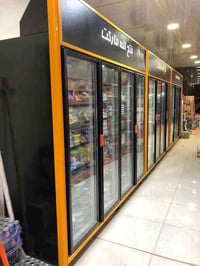 السلا عليكم عزيري العارضات العمودية تفصال حسب طلبك تختار اللون و تنطين...