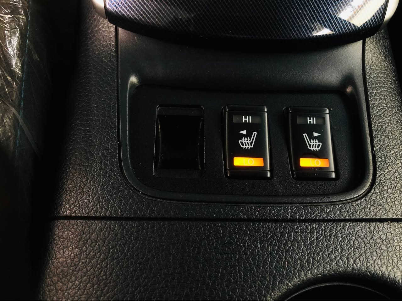 نيسان سينترا
موديل 2018 SR
ميدنايت 
ناوي كاربون فايبه ر
كوشن هيته ر  تبريد لمس  لايت ليد و عه ده سه
سماعه ي بوس
رادار و ئوتو بريك
48 مايل رويشتوه هه موو گياني به شه رت 
سيرڤسي  رون و هايدروليكي بو كراوه 
گير و مه كينه تبريد و ته قه و ره قه ي به شه رت
سنه وي و ره قه م تا 2029  تازه يه
0️⃣7️⃣7️⃣0️⃣0️⃣2️⃣0️⃣1️⃣3️⃣1️⃣4️⃣ كالار, السليمانية
