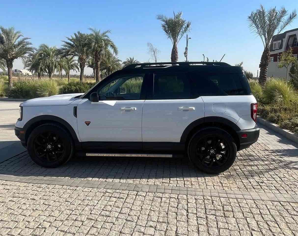 Ford Bronco Sport – 2021
فورد برونكو سبورت – 2021  
مواصفات Badland فوول
مكان السياره اربيل
 المسافة المقطوعة 90 الف ميل
وارد أمريكي
السونار مرفق

المواصفات :
المحرك: 4 سلندر – 2000 تيربو
دفع رباعي 4X4
• الضرر: خلفي بدون ايرباك 
• كير أوتوماتيك 8 سرعات 
• بصمة تشغيل + دخول ذكي
• شاشة وسطية لمس
• Apple CarPlay & Android Auto
• كاميرا خلفية وأمامية 
• حساسات 360
• تحكم ستيرن
• فتحة سقف 
• مثبت سرعة
• ⁠رادار امامي
• ⁠نظام النقطه العمياء
• ⁠نظام خروج عن مسار
• مرايا كهرباء مع طي
• زجاج كهرباء
• أنوار LED أمامية وخلفية
• لايتات نهارية
• أنظمة طرق وعرة G.O.A.T
• ⁠نظام صعود ونزول مرتفعات
• مانع انزلاق
• نظام الثبات الإلكتروني ESP
• مقاعد جلد 
• ⁠تدفئة مقاعد وستيرن 
• بيها اضافة دوسات 
رقم اربيل 
تحويل شرط
سنوية 2028 
جامات تظليل ومذكوره بالسنوية
السيارة نظيفه وعليها سيرفس كامل 
السعر 175$ وبيها مجال
للاتصال ***********
