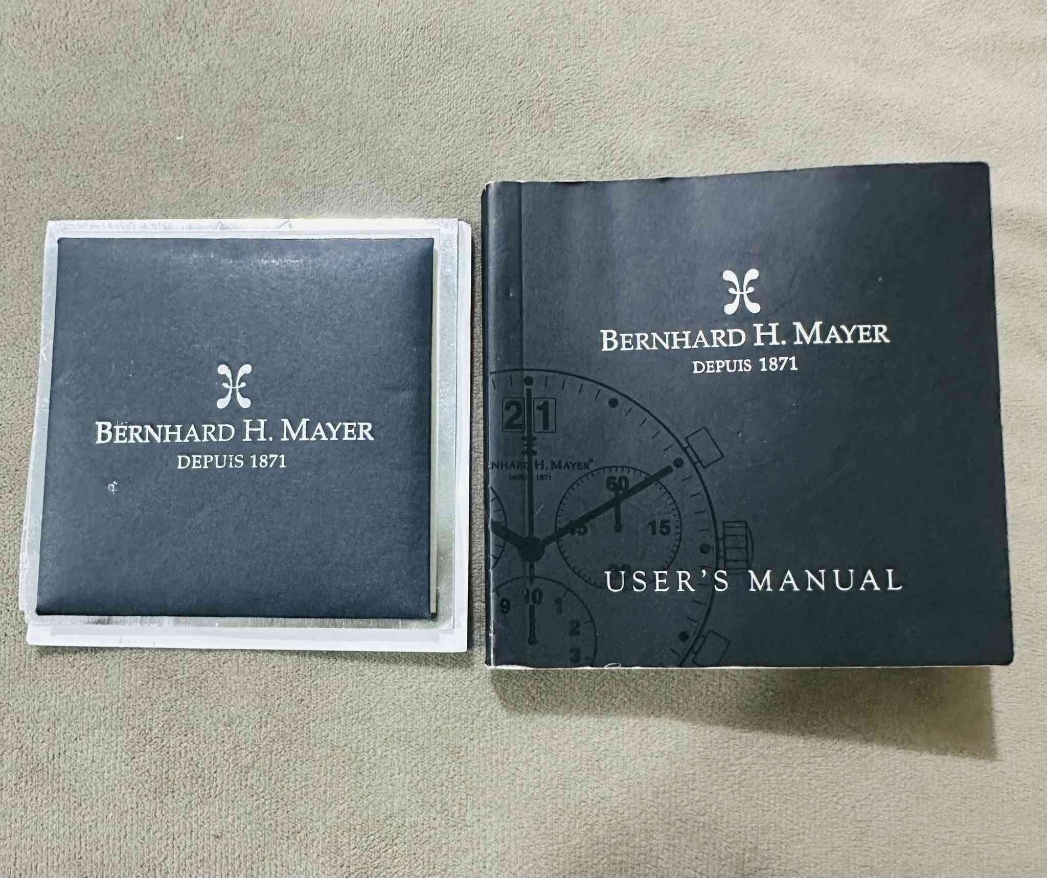 ساعة نسائية مستخدمة قليل Bernhard H.Mayer
اصلية سويسرا Depuis 1871
السعر  $250 وبيها مجال قليل 
***********
