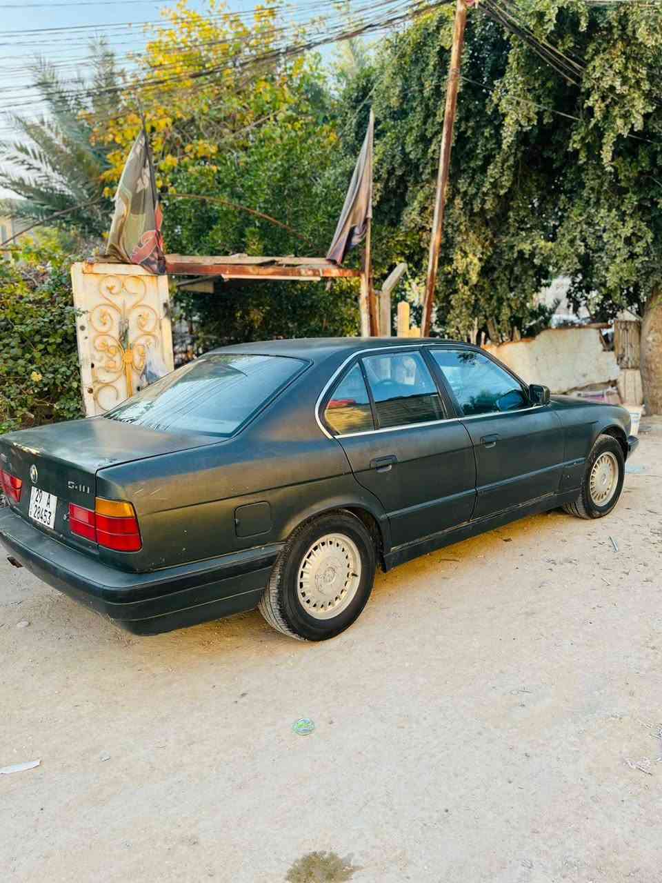 السلام عليكم بي ام موديل 91 مكفوله من الضربه كير ومكينه جاهزه حداديه جاهزه تخم تاير جديد مسكر سنويته لل ٢٨ مكانه بنجف وراعيه بالنجف رقم انكليزي مداور ثاني يوم للاستفسار الاتصال على الرقم *********** السعر ٣٥
