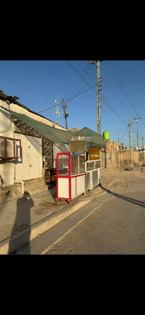 السلام عليكم
محل كامل  للبيع جاهز للعمل  من ماء ومجاري وكهرباء
تأجر وتشتغل 
واذا تريد بس غراض هم موجود


**إذا كنت صاحب هذا الإعلان وتريد حذفه لأي سبب، رجاءا أرسل رسالة إلى الدعم الفني**
