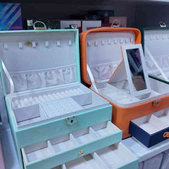 جملة فقط ⛔⛔ 
اسعارنا تميزنا مكياج/عطور/مواد عامة 
إشتركوا بقناة التليجرام لرؤية باقي المواد مع الأسعار
https://t.me/aliali331159
وقناة الوتساب أيضاً 👇
https://chat.whatsapp.com/GgDn3U9haPLI6jG67S9Cqx?mode=hqrc
للحجز والاستفار مراسلة الصفحة او 
 وات ساب ***********
عنوان كربلاء حي الحسين متوفر توصيل كربلاء 3 وجميع المحافظات 5
#كربلاء #ديوانية #ناصرية #بصرة #كوت #عمارة #ميسان #موصل #نجف #حله #بابل #مسيب
