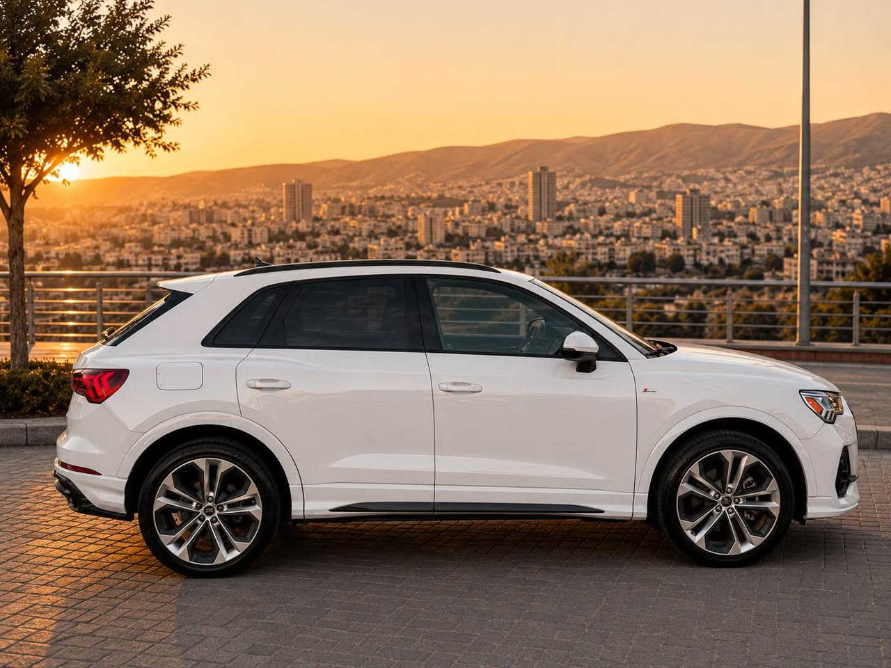 🔥🔥 AUDI Q3 S-LINE QUATTRO | 2021 🔥🔥

🇩🇪 ئەڵمانی | فول مواسەفات | Quattro | Ready to Drive

⚙️ مەکینە: 2.0 Turbo
📅 مودێل: 2021
🛣️ ڕۆیشتوو: 82,000 Mile

✨ مواسەفات:

✅ S-Line Original
✅ Quattro (4WD)
✅ پانۆراما
✅ 360° Radar
✅ Front Assist
✅ Lane Assist
✅ Blind Spot Monitor
✅ Adaptive Cruise Control
✅ Drive Select
✅ Auto Start / Stop
✅ Paddle Shift (شفت لەسەر سوکان)
✅ Smart Key (بەسمەی دەرگا و ستارت)
✅ Keyless Entry
✅ Wireless Charger
✅ Apple CarPlay
✅ Android Auto
✅ Ambient Light (16 ڕەنگ)
✅ LED Matrix Headlights
✅ Dynamic Turn Signal
✅ Auto Hold
✅ Electronic Parking Brake
✅ Parking Sensors (پێش، دوا و تەنیشت)
✅ Power Tailgate (دەرگای دواوەی کارەبا)
✅ Dual Zone Climate Control
✅ کوشنی جڵد
✅ کوشنی کارەبا
✅ هیتەری کوشن
✅ سوکانی مۆڵتی
✅ شاشەی گەورە
✅ سێنسەری باران و ڕۆشنایی

📌 تەنها ٢ پارچە بۆیاخ چاملغی دواوە و درەگای دوای سەکن بە بێ ارباک هەموو ارباکەکانی سەلامەتن 
💯 هەموو گیانی سەیارەکە بە شەرت

💵 نرخ: 174 وەرقە
🔥 خوار هەموو بازاڕ

📍 شوێن: سلێمانی

📞 پەیوەندی:
***********
***********
@@@@@@@@@@@@@@@@@@@@@@@@@
🔥🔥 AUDI Q3 S-LINE QUATTRO | موديل 2021 🔥🔥

🇩🇪 ألماني | فل مواصفات | Quattro

⚙️ المحرك: 2.0 Turbo
📅 الموديل: 2021
🛣️ المسافة: 82,000 Mile

✨ المواصفات:

✅ S-Line أصلي
✅ نظام Quattro (دبل)
✅ سقف بانوراما
✅ رادار 360°
✅ شاحن لاسلكي
✅ إضاءة داخلية Ambient Light (16 لون)
✅ تشغيل بصمة
✅ بصمة أبواب
✅ Auto Start / Stop
✅ Paddle Shift (شفتات خلف المقود)
✅ Drive Select
✅ Auto Hold
✅ Electronic Parking Brake
✅ شاشة كبيرة
✅ مقاعد جلد
✅ مقاعد كهربائية
✅ تدفئة المقاعد
✅ مقود متعدد الوظائف
✅ حساسات أمامية وخلفية وجانبية
✅ مصابيح LED

📌 صبغ قطعتين فقط
💯 السيارة بحالة ممتازة وجميع أمورها مضمونة

💵 السعر: 174 ورقة
🔥 أقل من أسعار السوق

📍 الموقع: السليمانية

📞 للاستفسار:
***********
*********** السليمانية, العراق
