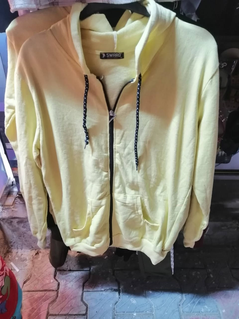 #هودي شبابي رجالي هاف ب٥الاف
#بجامه ١٠٠ و١١٠ شبابي ورجالي ب٥الاف
#يوجدتوصيل
#العنوان_فلوجة_حي الشهداء شارع مرطبات مشمشه مقابل عيادة دكتور وليد الفهداوي مجاور مكتب العراب للموبايل
#للحجزخاص او واتساب ***********
***********
