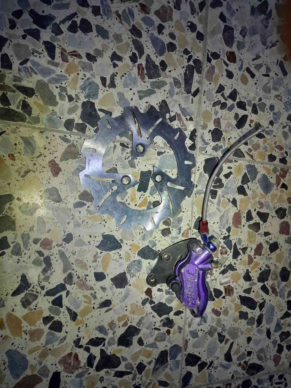 سلام عليكم فج وصينية مال ماكس للبيع مكاني بغداد حي تونس السعر ٣٥ وبيهت مجال رقم بس واتساب ***********
