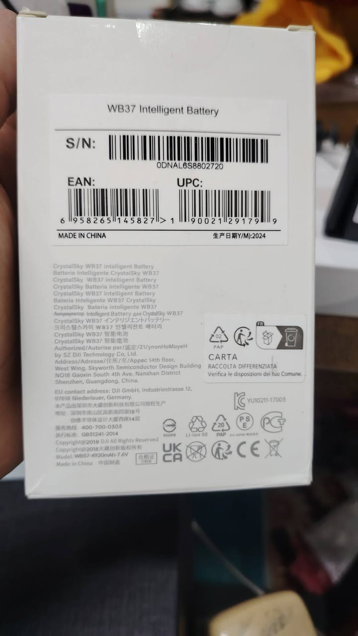 هذا المنتج هو بطارية DJI WB37 الذكية المصممة لتشغيل ملحقات طائرات DJI بدون طيار. 
السعة: 4920 مللي أمبير في الساعة. 
الجهد: 7.6 فولت (2S). 
التوافق: تعمل مع شاشات CrystalSky، أجهزة التحكم عن بعد Cendence، أجهزة التحكم Smart Controller Enterprise (لسلسلة M300 RTK)، ومحطة D-RTK 2 المتنقلة. 
المميزات: أداء تفريغ قوي في درجات الحرارة المنخفضة وشحن سريع. اعلى سعر


**إذا كنت صاحب هذا الإعلان وتريد حذفه لأي سبب، رجاءا أرسل رسالة إلى الدعم الفني**