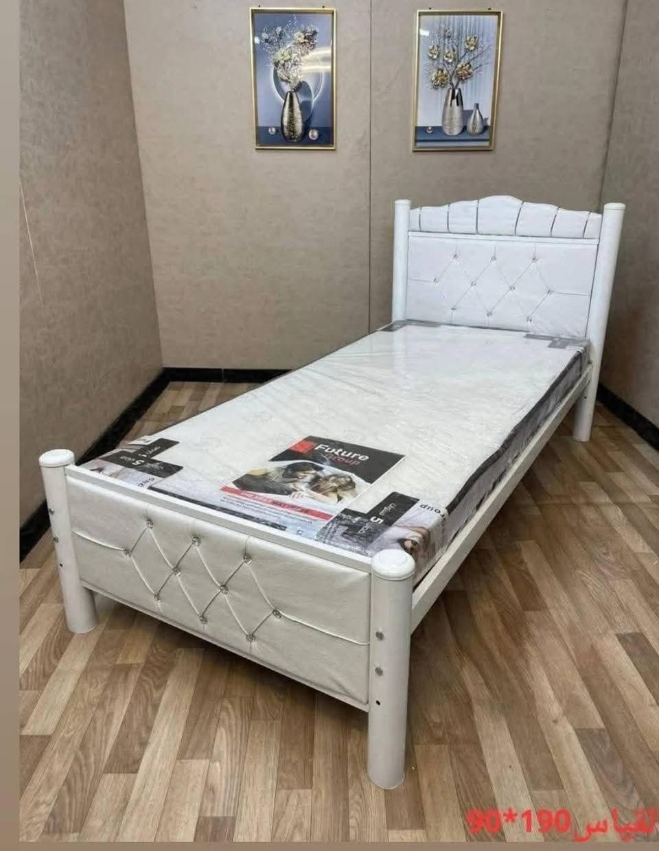 جرابي نفر واحد حديد قويه جدا 
درجة اولى دوشمه جلد قياس 190 ب 90  صبغ حراري منام 7جسور تتحمل وزن ثقيل كل هذا بسعر الجملة وبلاش 
ب 70 الف
توجد خدمة توصيل للحجز مرسلة الصفحة أو عل واتساب *********** كربلاء, العراق
