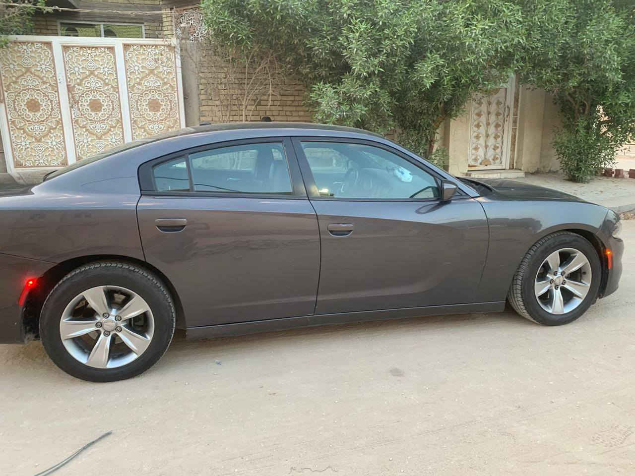 سلام عليكم شباب جارج موديل ٢٠١٩السياره جديده استخدام شخصي يعني مامشتغله خط وبل عافيه الي ياخذها شباب اني مكلف بل نشر هذا رقم رعيه وبسامه السياره ***********
