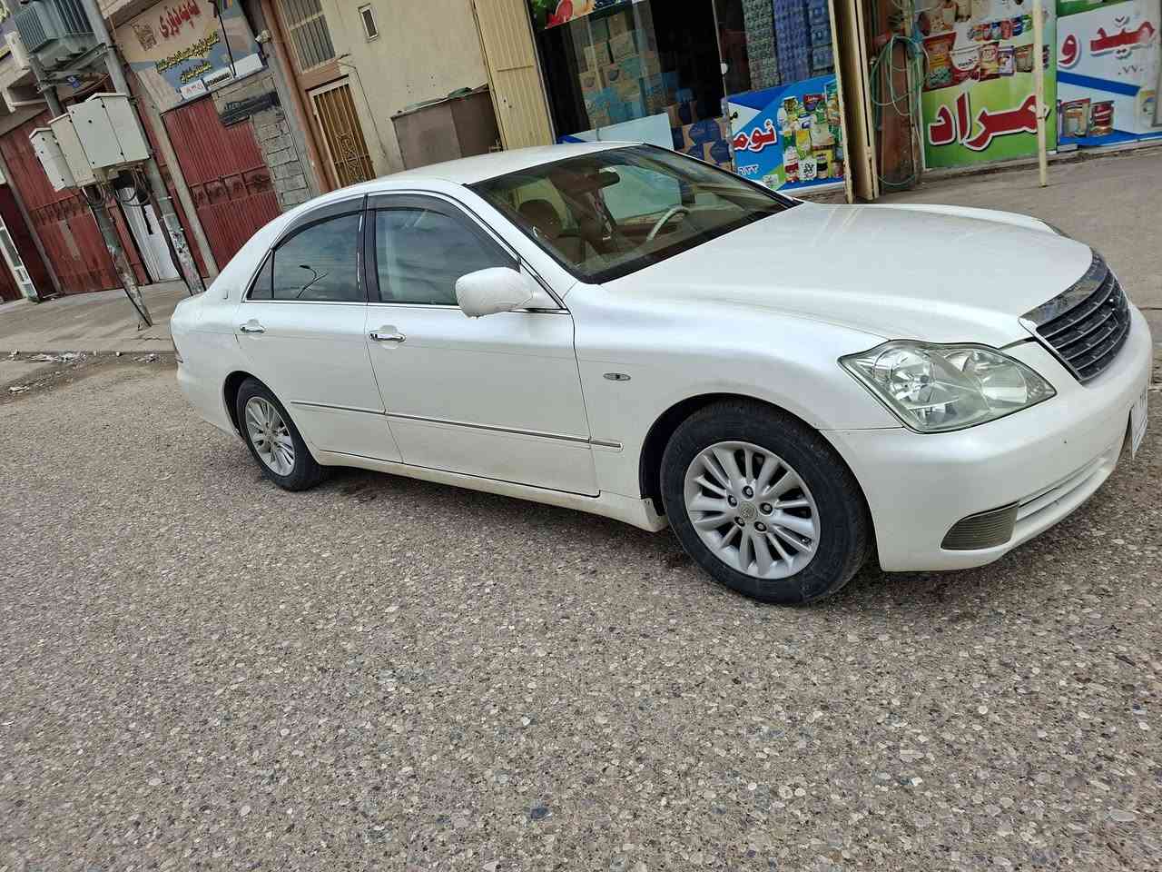 موس موس
٢٠٠٥بئ جال وشوخت لؤك لؤك سةقفى وةك شوشةوايةناوزةرد٣دكمةوبةردةوشاشةوكاميرةبجوك بةبجوك بئ دوكةل ديناريك مسروفى نيية٦٦مجال ***********لةكلارم
