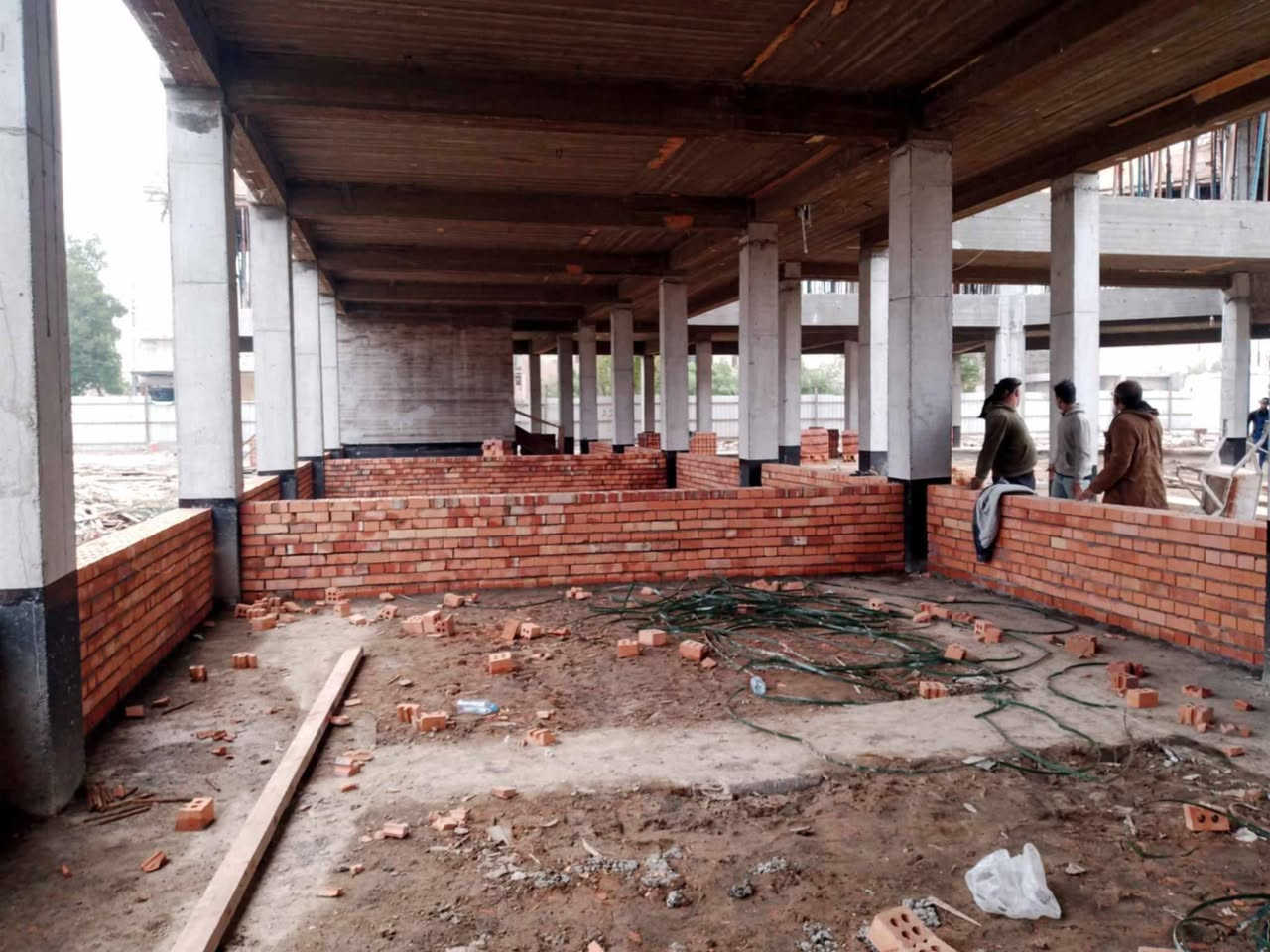 خلفه بناء عكاده كاشي لبخ بناء بلوك +طابوك +حجر باسعار مناسبه وشغل نضيف كرسته وعمل اؤ عمل فقط تنضيف المكان بعد العمل للتواصل ***********
لتواصل واتساب ***********
