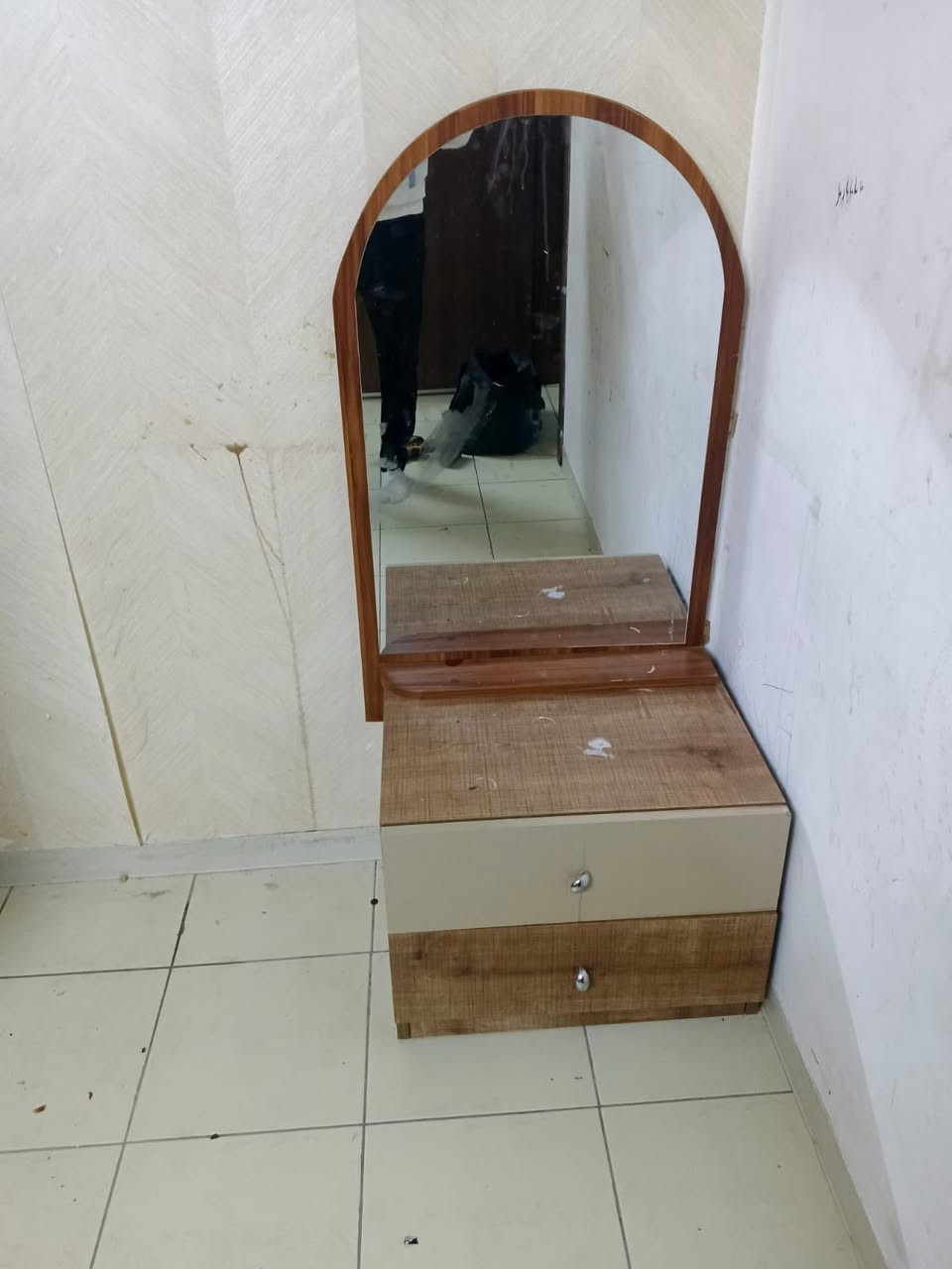 غرفه نفرين تركي للبيع
٤ قطع

بدون دوشك

بدون اي ضرر

السرير جك مخزن

ونضييفه وتكمه جدا

سعرها ٣٥٠ الف  مع فتح ونقل وشد

...

متوفـر خدمة توصيل داخل بغداد وداخل مجمـع بسماية السكني ❤️🚘

للاستفسار خاص او عن  طريق رقم الهاتف واتساب فقط 

***********📞
